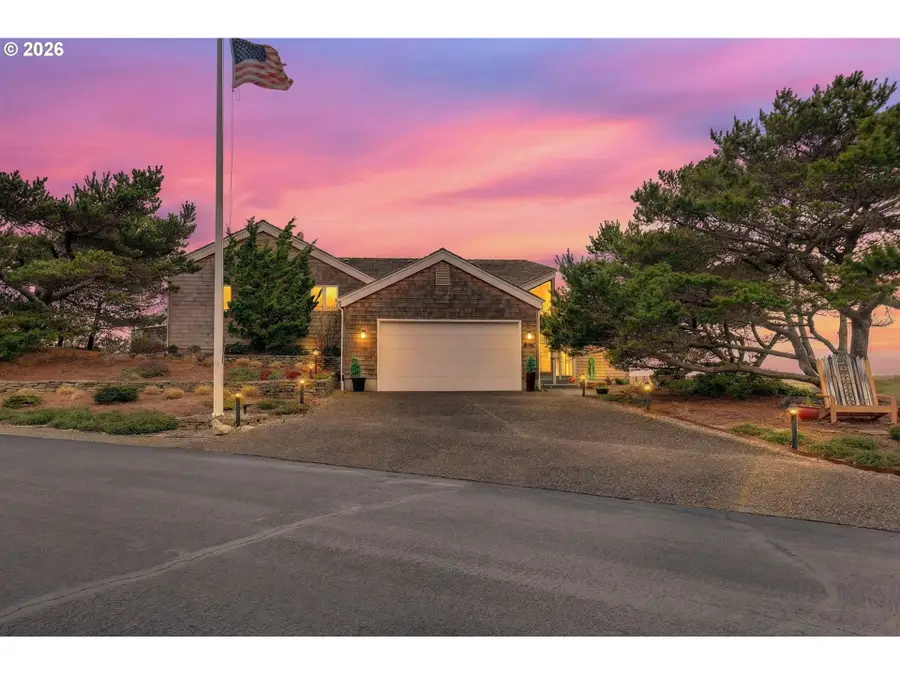 4850 Fairway Dr, Gearhart, OR 97138 - #3