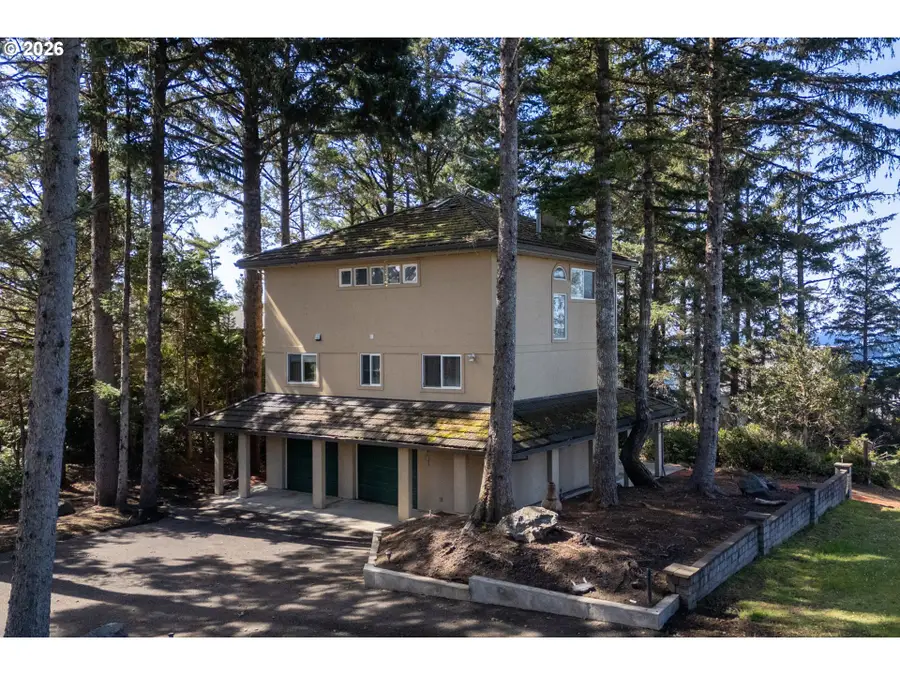 6095 Huckleberry Ln, Oceanside, OR 97134 - #3