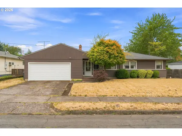9241 SE Main St, Portland, OR 97216
