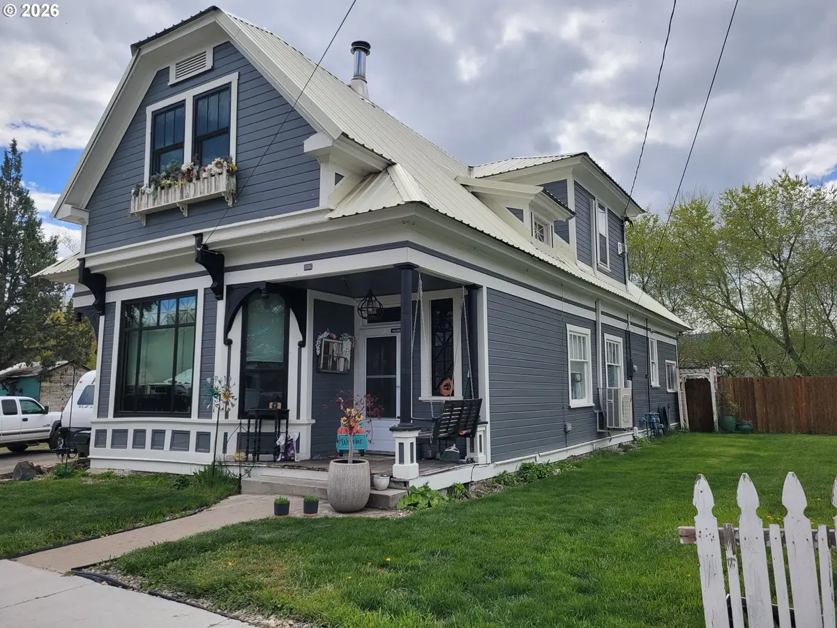 1917 Clifford St, Baker City, OR 97814 - #1