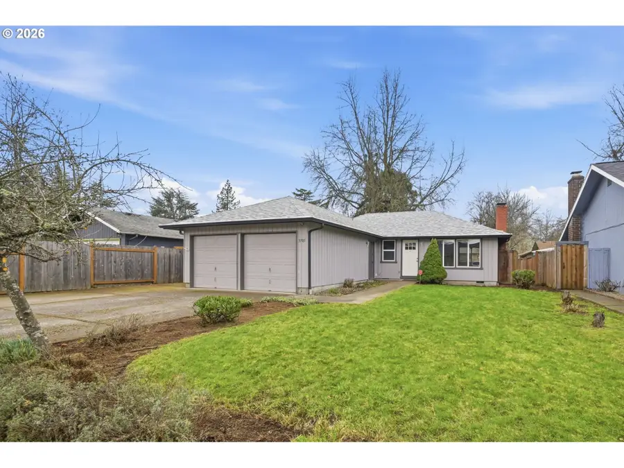 3705 Peppertree Dr, Eugene, OR 97402 - #3