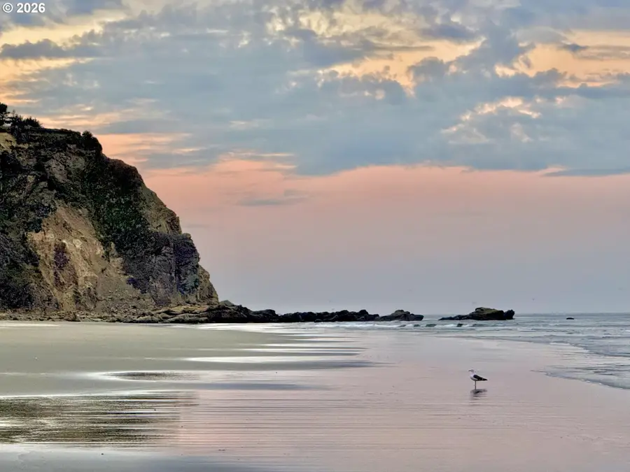 88300 Pacific Surf Ln, Bandon, OR 97411 - #3