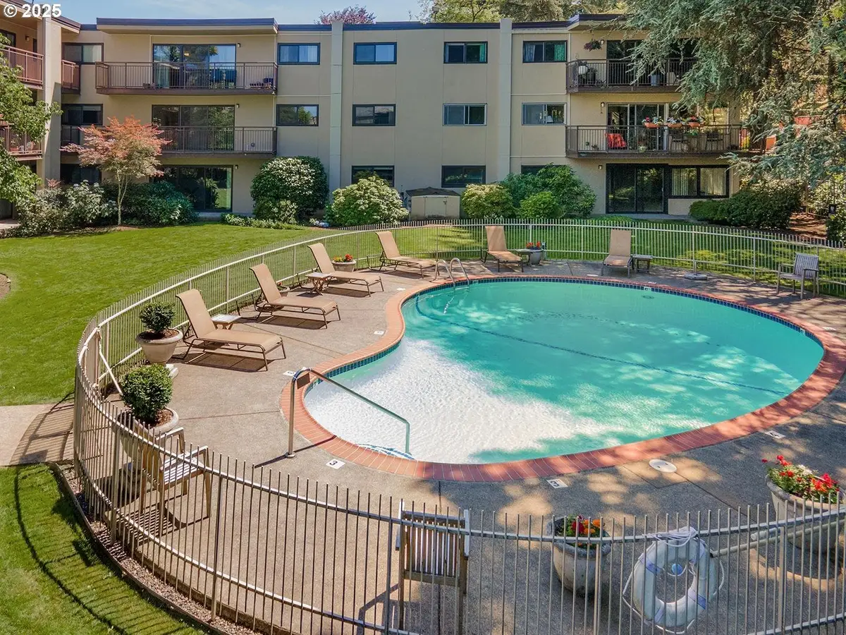 2393 SW Park Pl #113, Portland, OR 97205 - #1