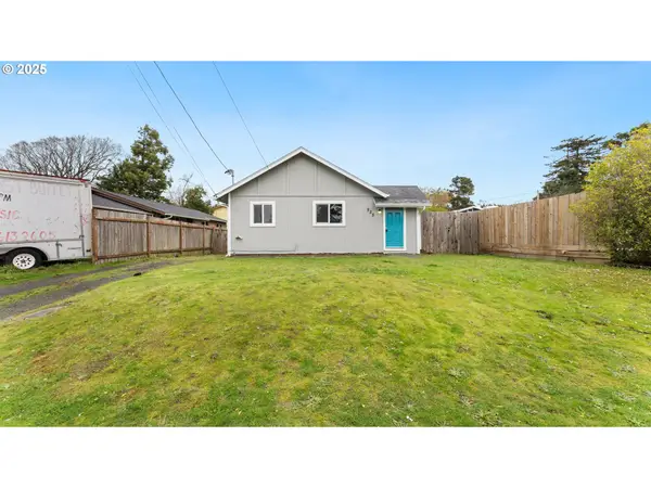 925 Crocker St, CoosBay, OR 97420