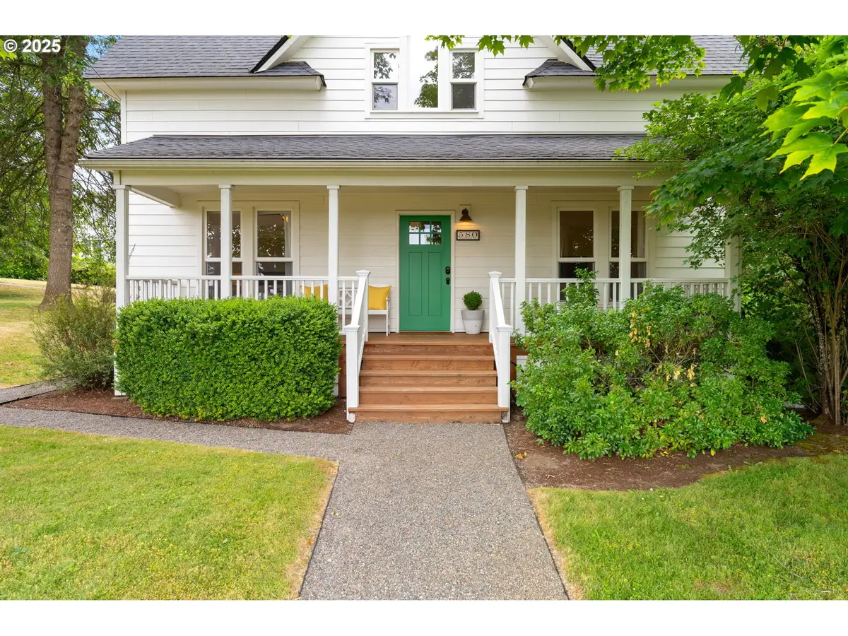 580 SW 9th St, Dundee, OR 97115 - Image #1