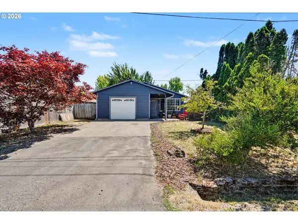 111 Enos St, Amity, OR 97101