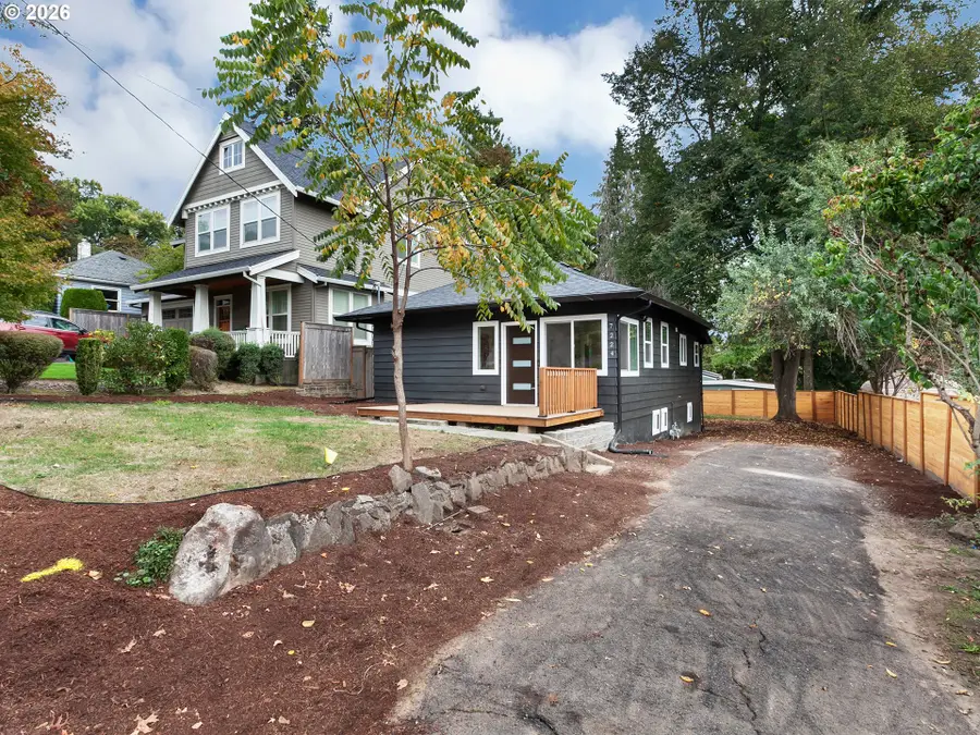 7224 SW 3rd Ave, Portland, OR 97219 - Image #2