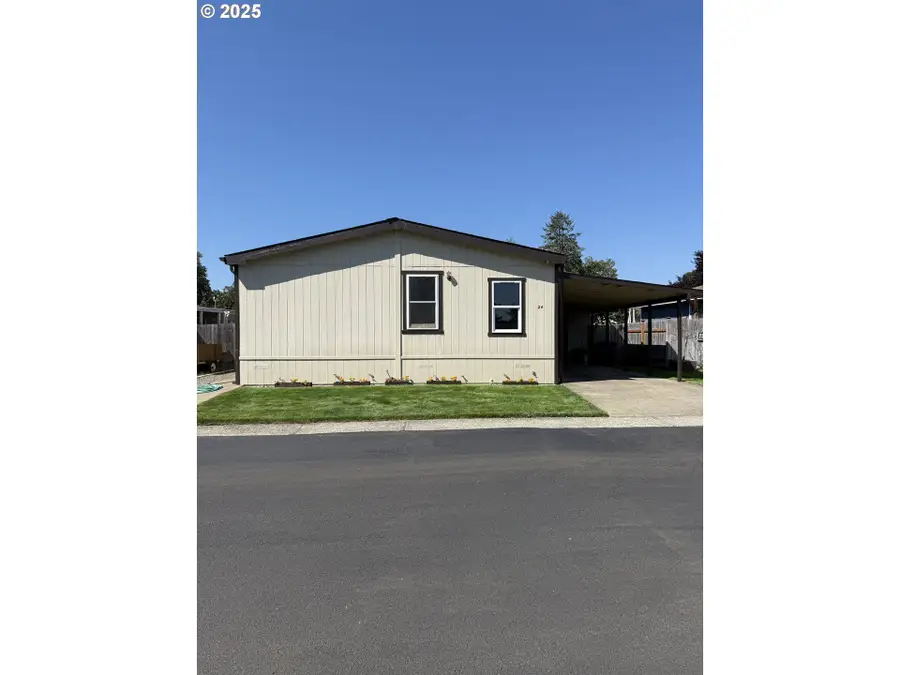 29720 Jeans Rd #24, Veneta, OR 97487 - Image #2