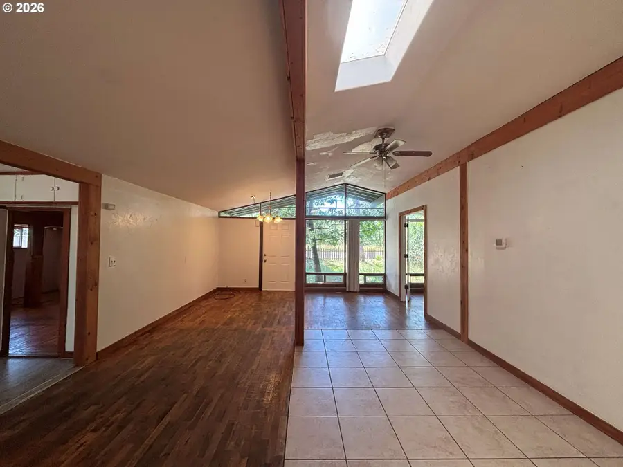 3817 E Amazon Dr, Eugene, OR 97405 - #3