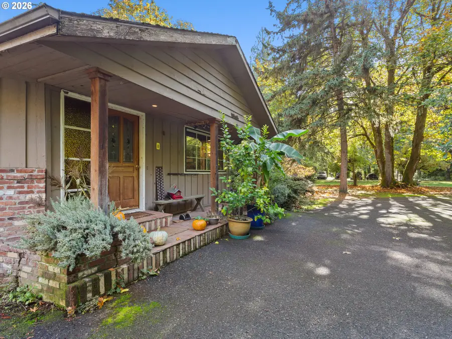 4622 Mapleton Dr, Northwest Clackamas, OR 97068 - #3