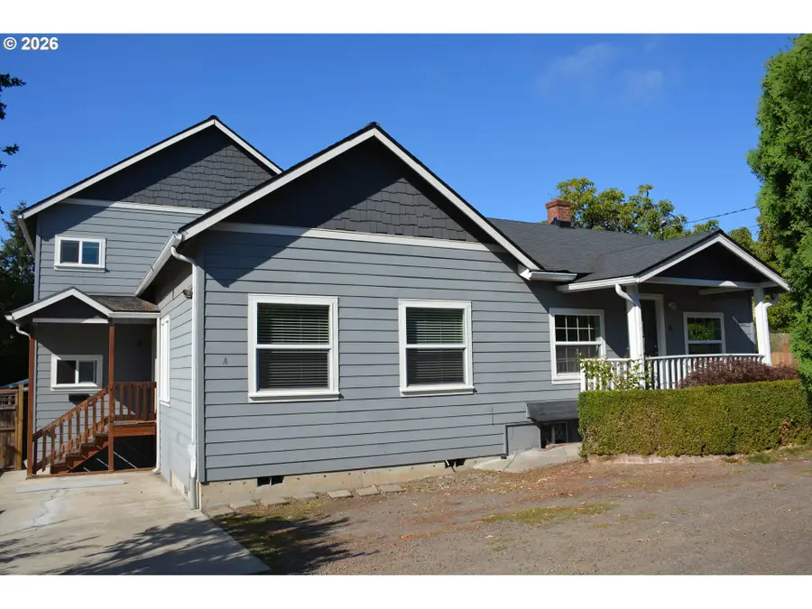 9223 SW Terwilliger Blvd, Portland, OR 97219 - #2
