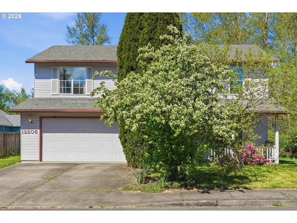12205 SE Mountain Sun Dr, Clackamas, OR 97015