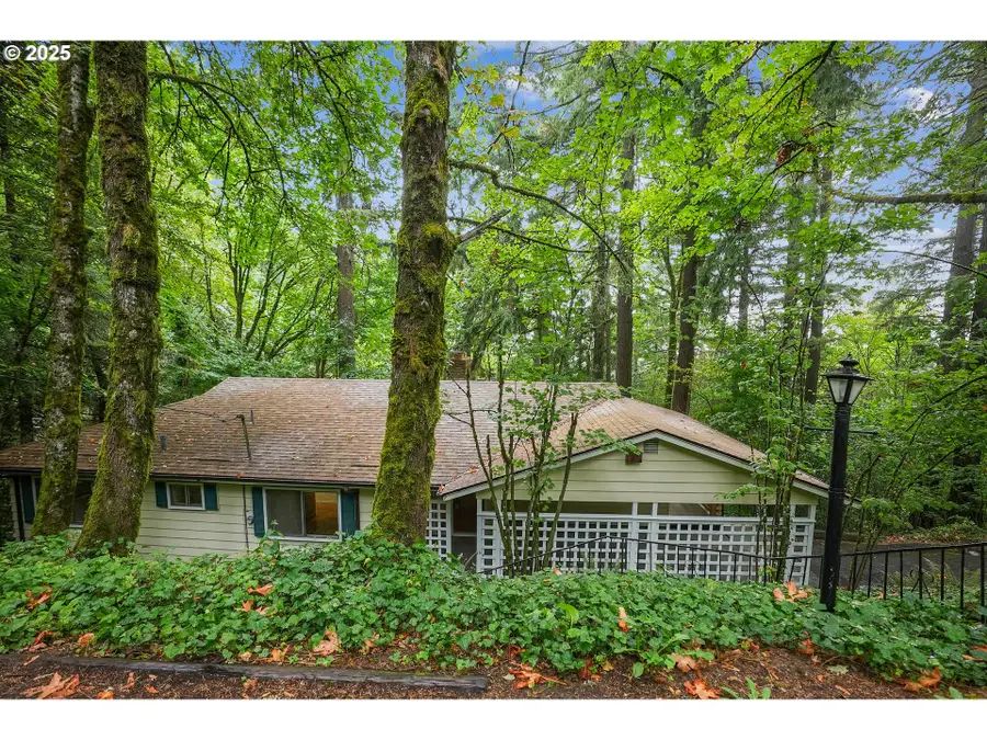 3270 SW Fairmount Blvd, Portland, OR 97239 - Image #2