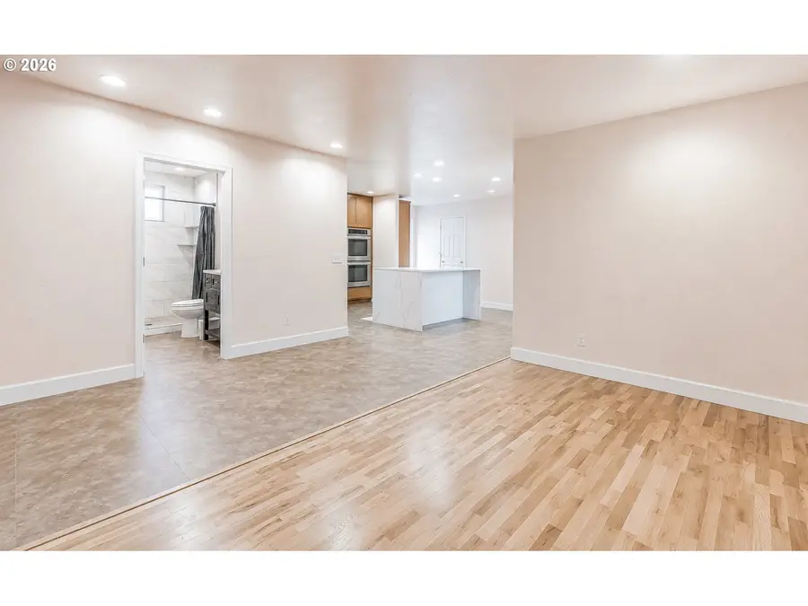 314 S Hazel St, Brookings, OR 97415 - #3