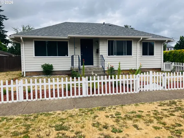 152 W C St, Springfield, OR 97477