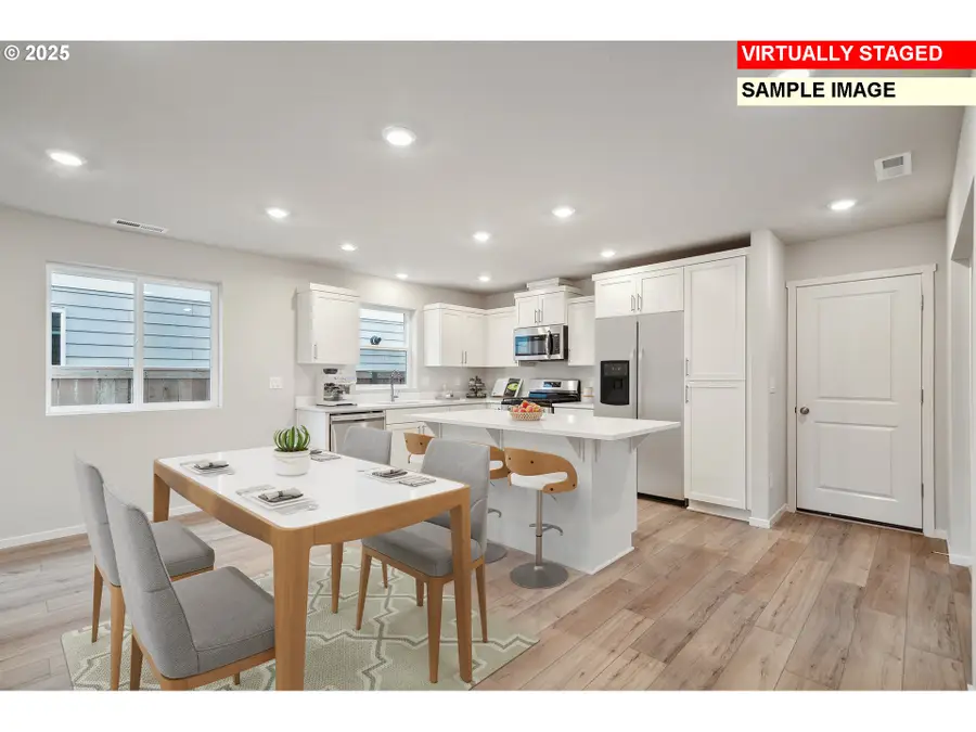 638 Merriott Lane, Woodburn, OR 97071 - Image #2