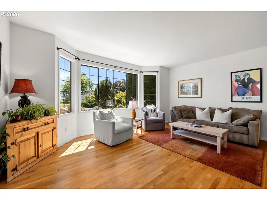 4105 Woodhill Ct, Lake Oswego, OR 97035 - #2