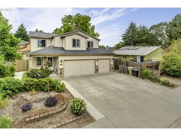 7082 SE Lois St, Hillsboro, OR 97123