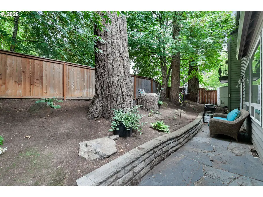 2613 Beacon Hill Dr, West Linn, OR 97068 - #2