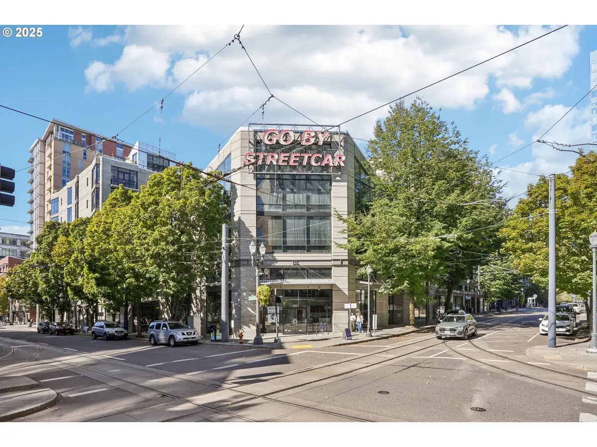 1030 NW 12th Ave #327, Portland, OR 97209 - Image #1