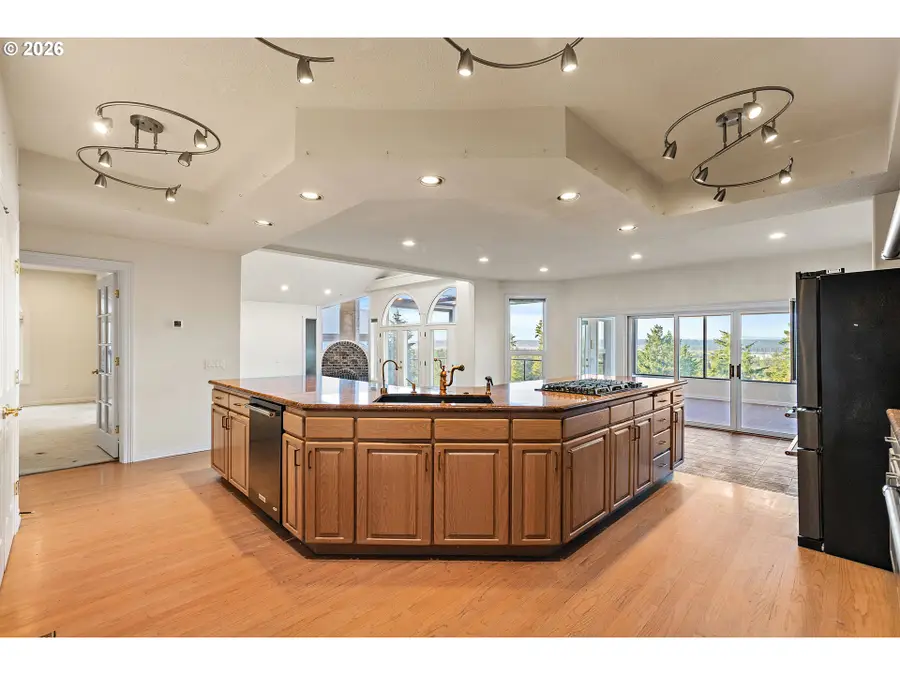 9101 NE Cliff St, Portland, OR 97220 - #3
