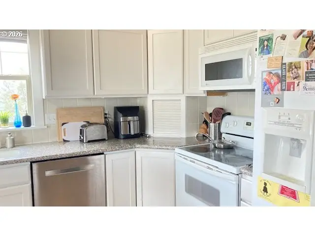 216 Valley View Dr, John Day, OR 97845 - #3