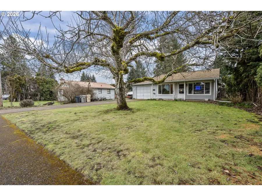 1562 SW Levens St, Dallas, OR 97338 - #3
