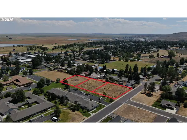 446 Westridge Ave, Hines, OR 97738