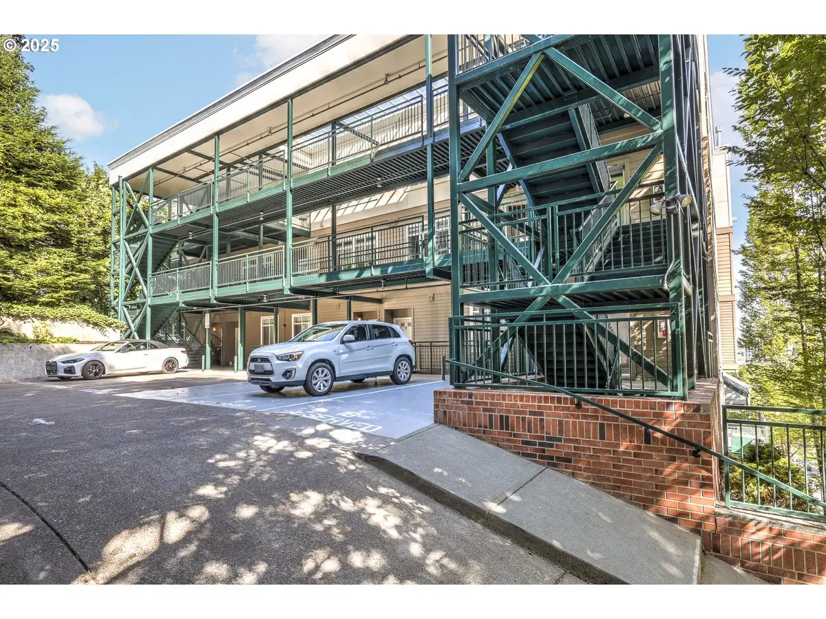 1815 SW 16th Ave #402, Portland, OR 97201 - #1