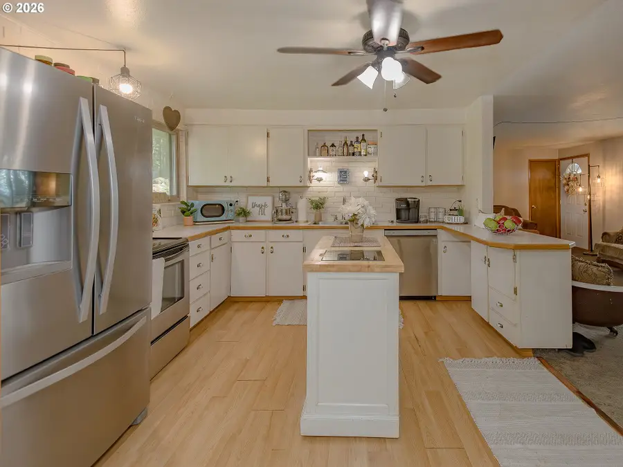 30744 NE 10th St, Washougal, WA 98671 - #3