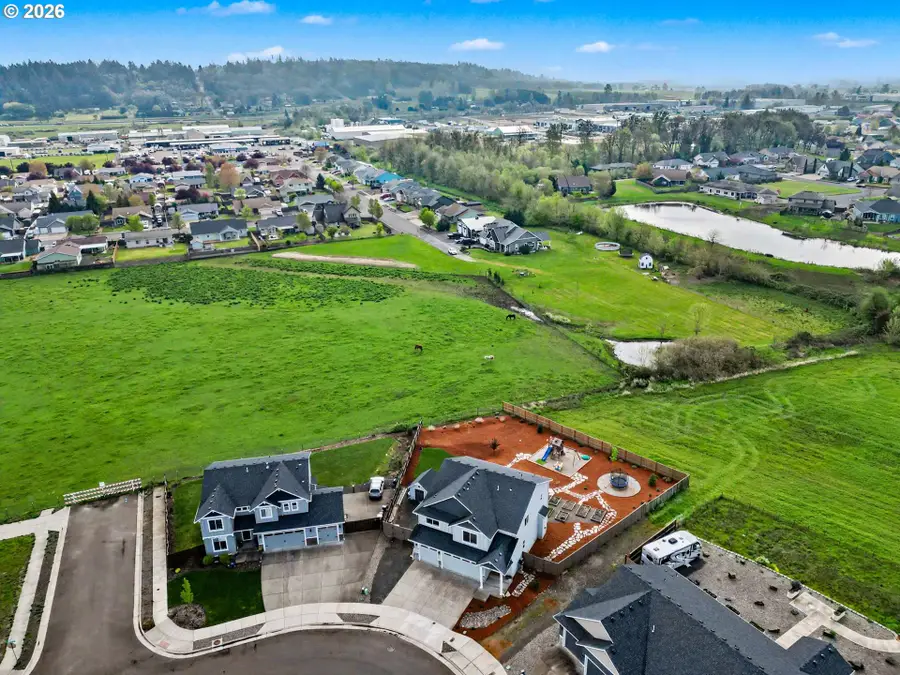 3054 NE Mosey Ave, Albany, OR 97321 - #2