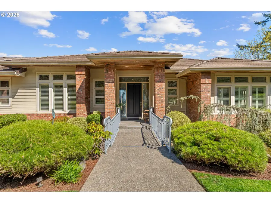 57 Hidalgo St, Lake Oswego, OR 97035 - #2