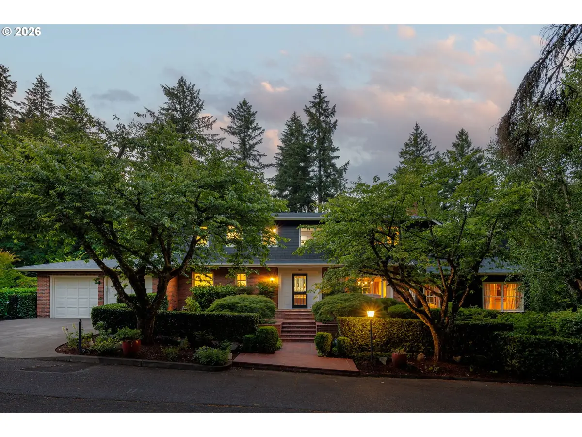 1537 S Aventine Ct, Portland, OR 97219 - #1