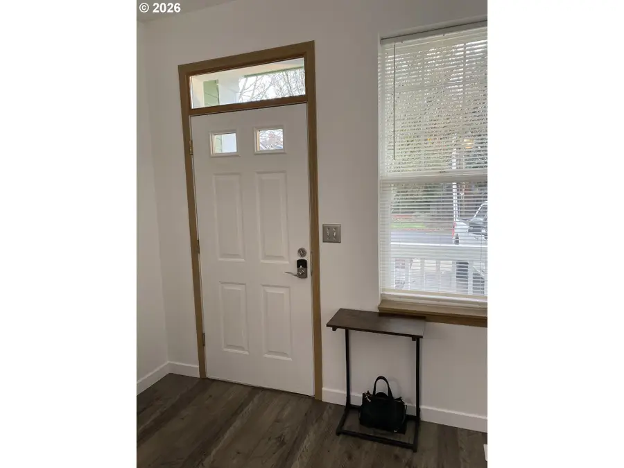 129 SE 8th Ave, Hillsboro, OR 97123 - #3