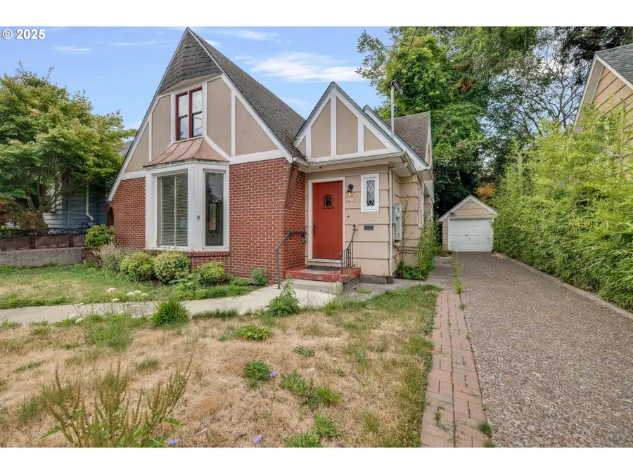 4434 E Burnside St, Portland, OR 97215 - Image #2