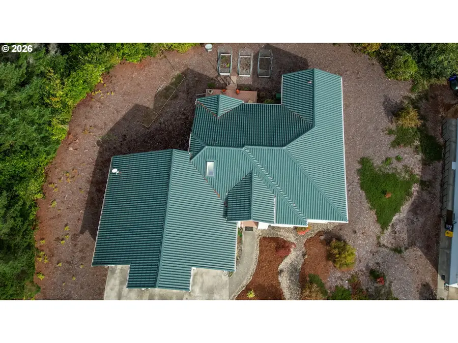 2184 13th St, Florence, OR 97439 - #3