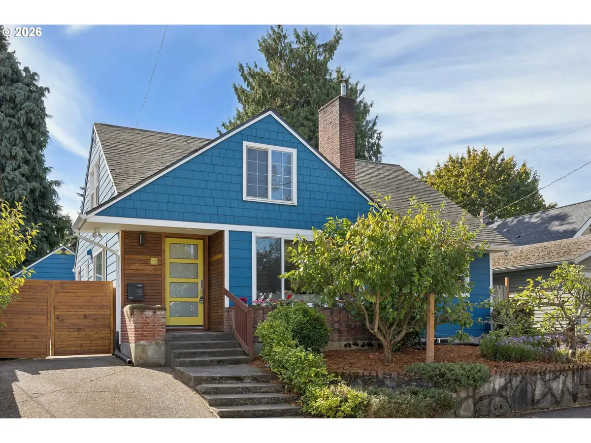 26 NE Stafford St, Portland, OR 97211 - #1
