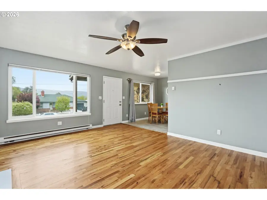 1408 E 15th St, The Dalles, OR 97058 - #2