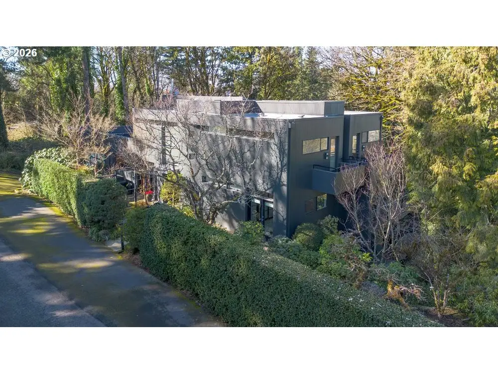 4191 SW Greenleaf Dr, Portland, OR 97221 - #1