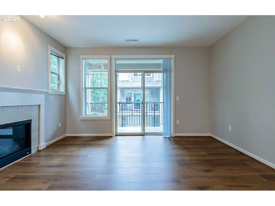 7953 NE Heiser St, Hillsboro, OR 97006 - #2