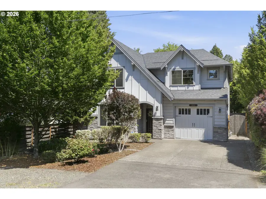 1053 Yates St, Lake Oswego, OR 97034 - #2