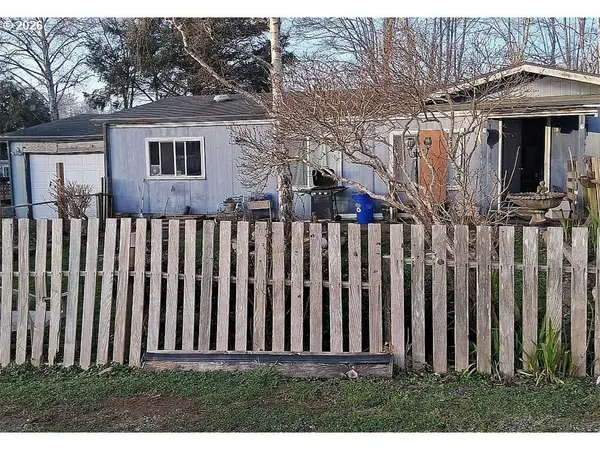 1040 Charlotte Ct, RockawayBeach, OR 97136