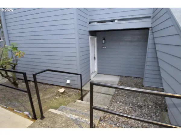 4418 SW Dickinson St #43, Portland, OR 97219