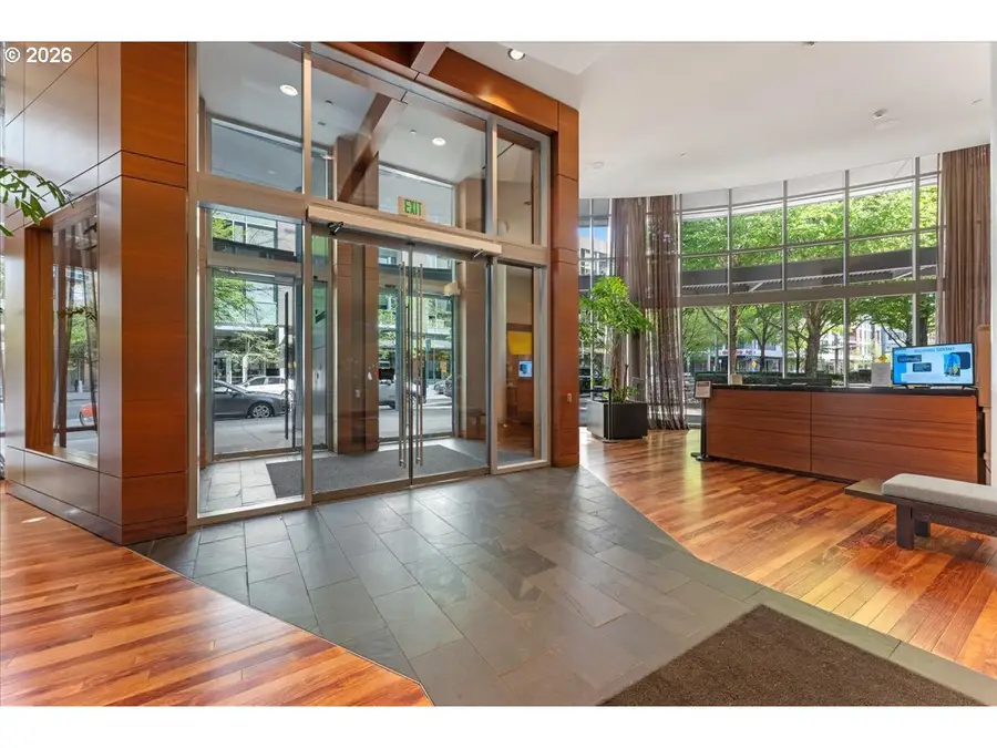 3601 S River Pkwy #812, Portland, OR 97239 - #3