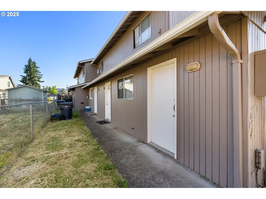 1180 R St, Springfield, OR 97477 - Image #2