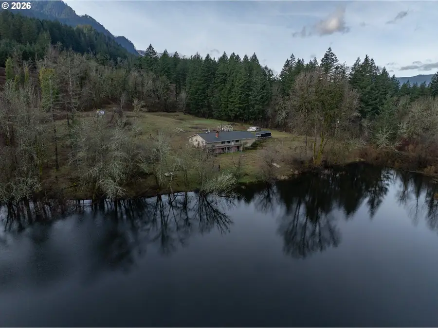 820 SE Frontage Rd, Cascade Locks, OR 97014 - #2