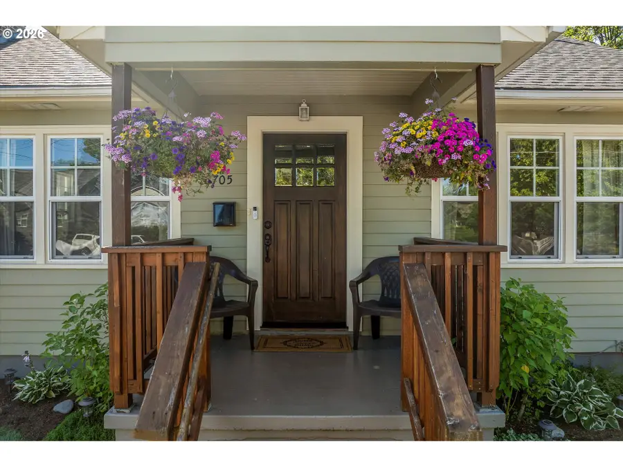 6705 N Congress Ave, Portland, OR 97217 - #2