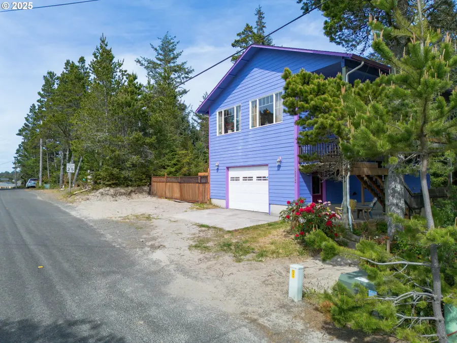 30812 J Pl, Long Beach North Beach Peninsula, WA 98640 - Image #3