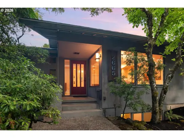 2665 SW Sherwood Dr, Portland, OR 97201