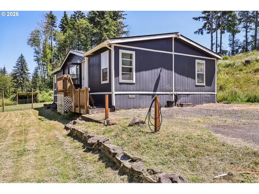 104 S Goble Creek Rd, Kelso, WA 98626 - #2